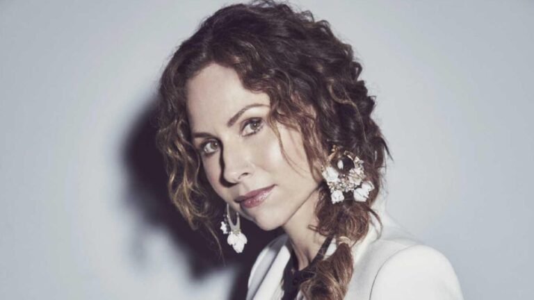 ‘Emily in Paris’ Season 5 Casts Minnie Driver
